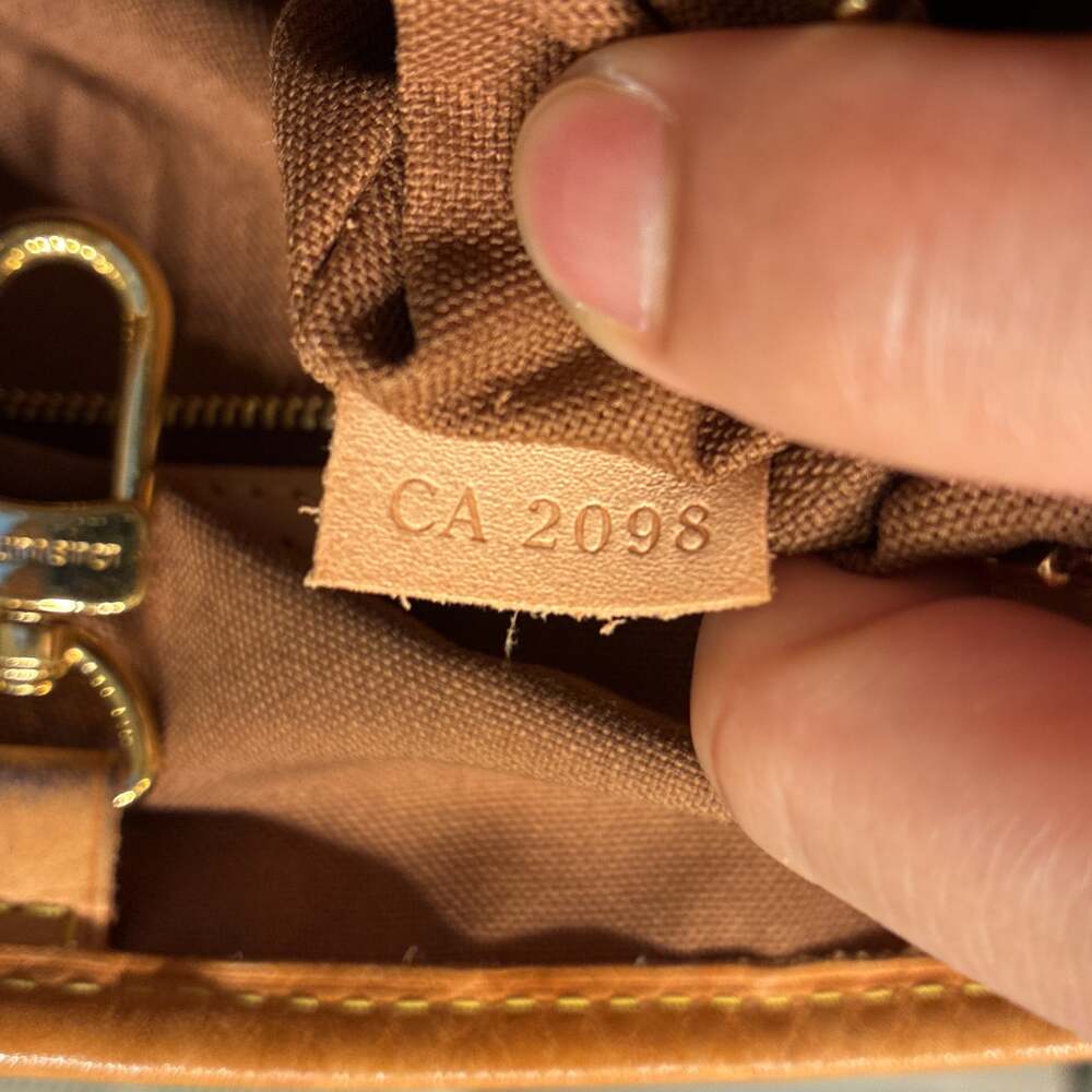 Louis Vuitton Batignolles Handbag #249530L11B - Picture 9 of 9